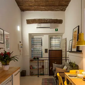 Holiday home The Yellow House, Rome