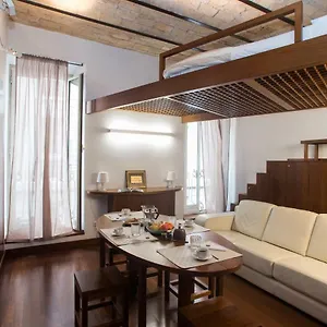 Apartment Trevi Fountain - Lovely Loft, Rome